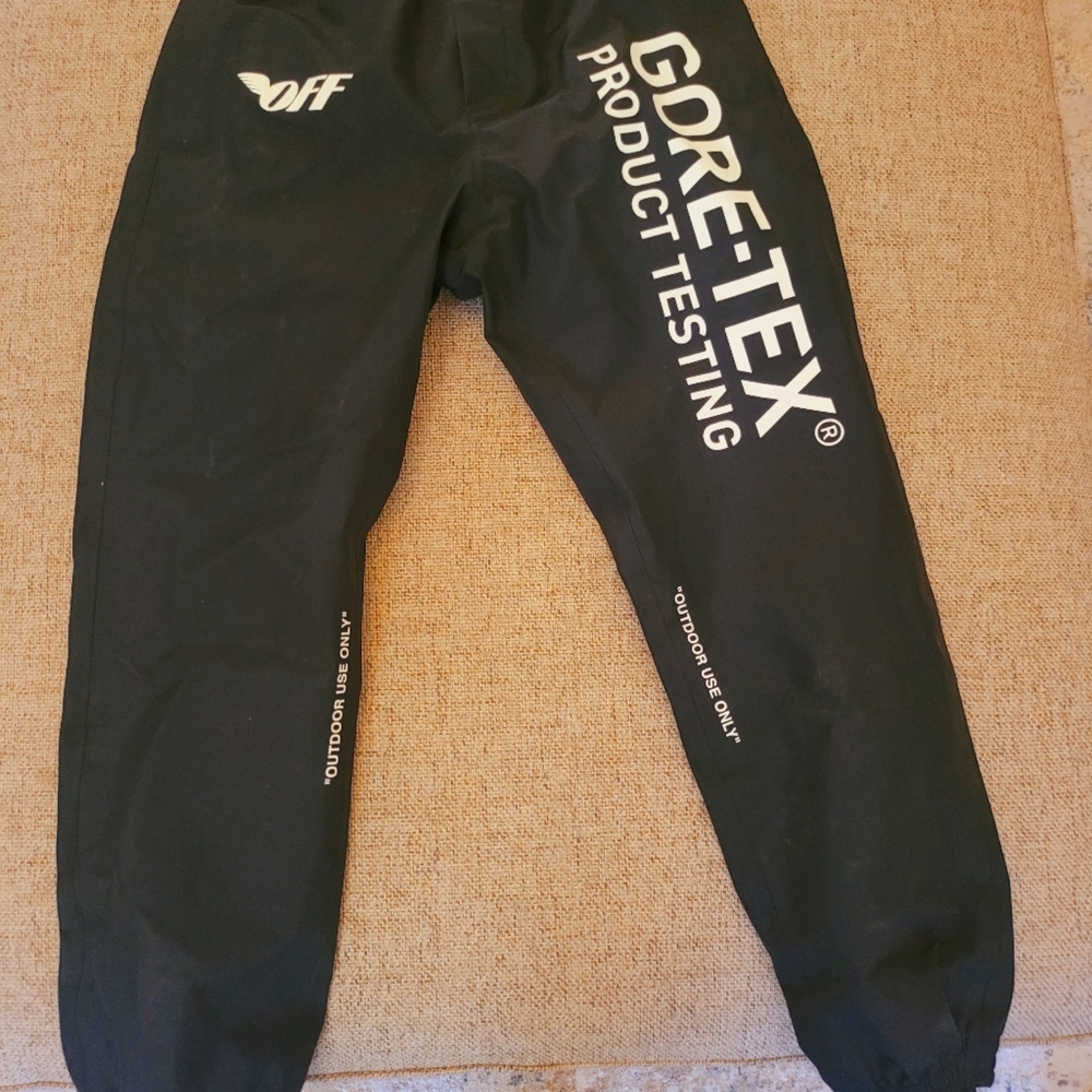 Brand new Off White Goretex pants size medium never worn!
